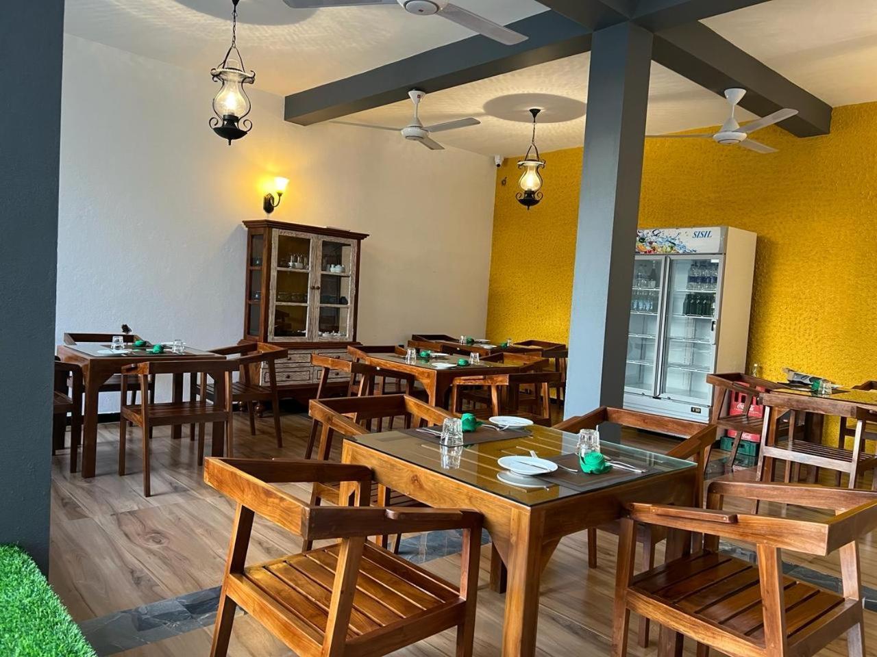 Mama'S Boutique Beach Hotel Negombo Eksteriør billede