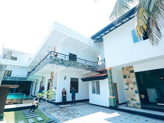 Mama'S Boutique Beach Hotel Negombo Eksteriør billede